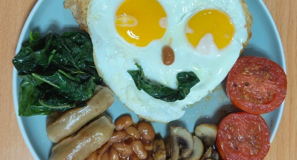 How to eat fewer calories without feeling hungry
