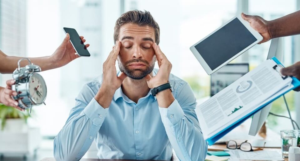 How to set work life boundaries for better mental health
