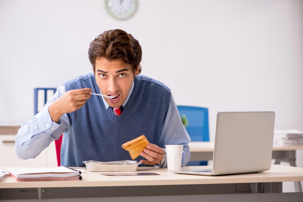 7 Powerful Daily Health Tips for Employees to Boost Energy and Productivity