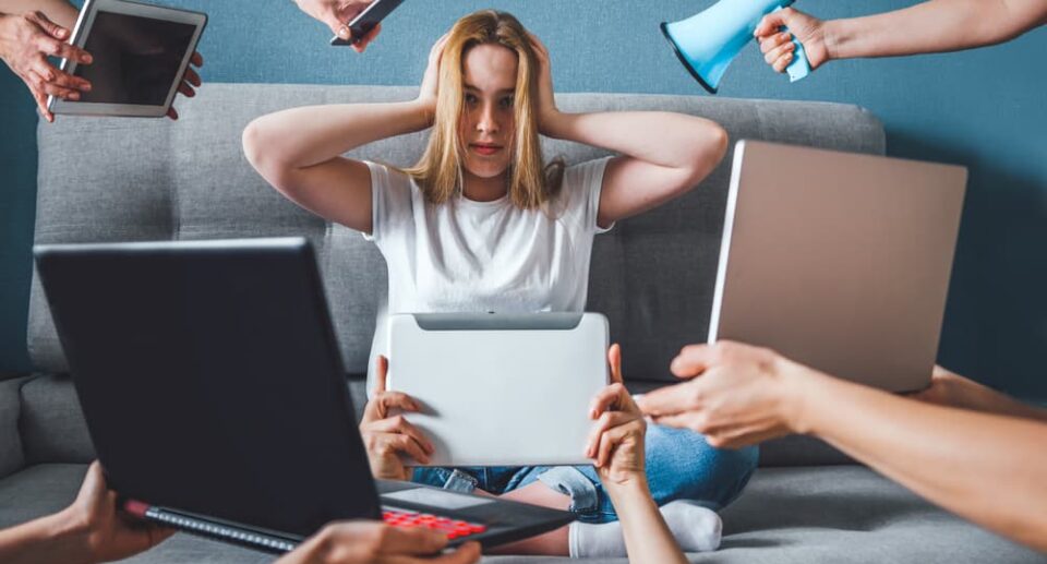 7-Day Digital Detox Challenge: One Small Daily Change for a Big Impact”