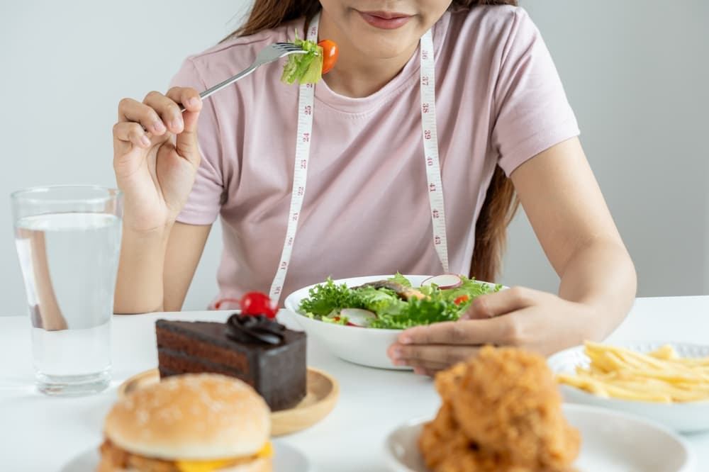 Balanced Diet and Mental Well Being: 5 Life-Changing Ways to Improve Mood Naturally