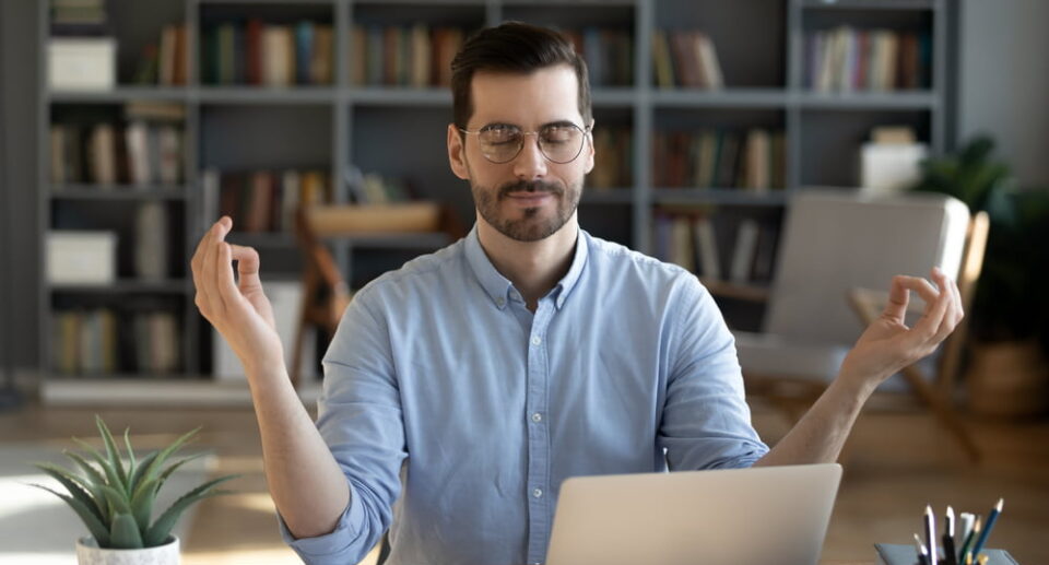 5-minute healthy habits for office workers